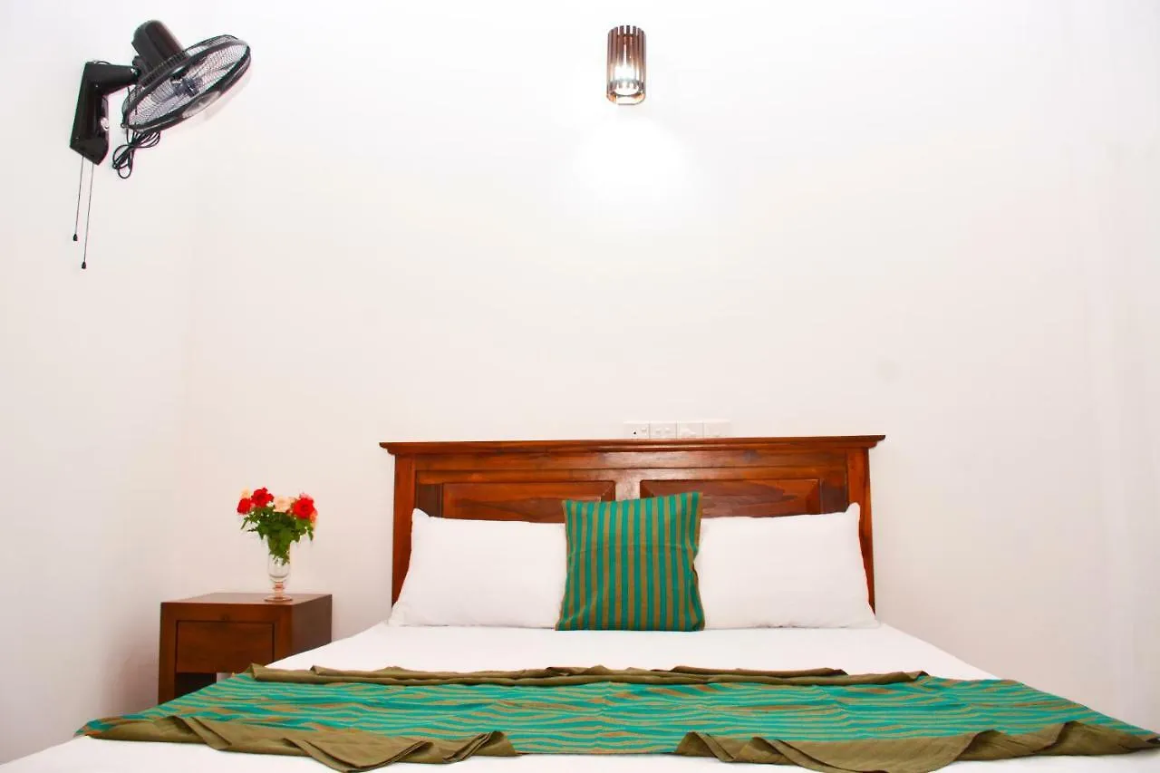 Hotel Brisa Marina Negombo Sri Lanka