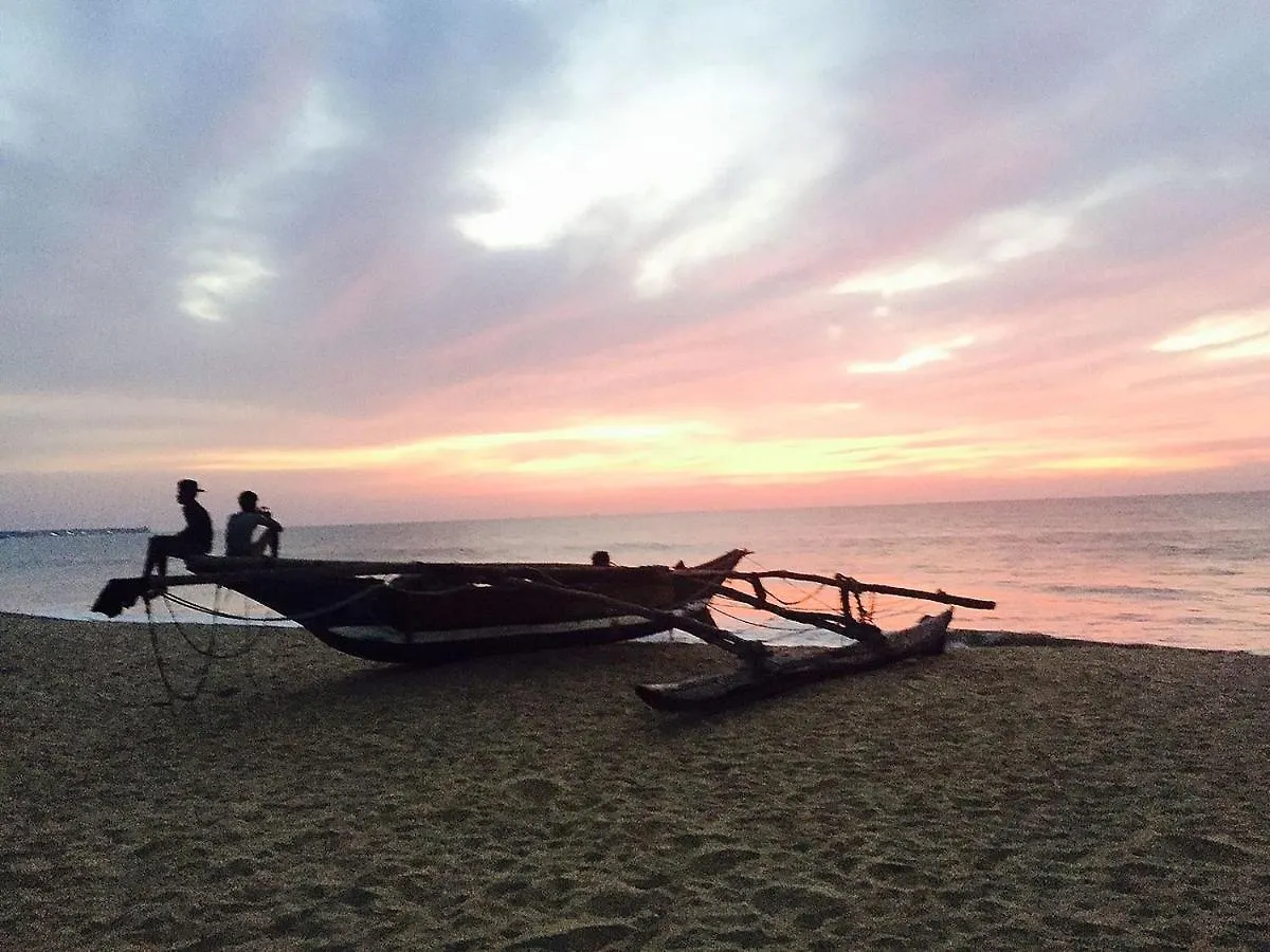 Hotel Brisa Marina Negombo