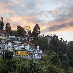 Hotel Heaven Seven Kandy